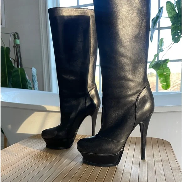 Yves Saint Laurent Shoes Yves Saint Laurent Black Leather Ysl